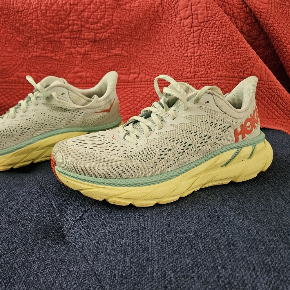 Hoka One One Clifton 7 Morning Mist Hot Cotal Running Shoes Size 8
